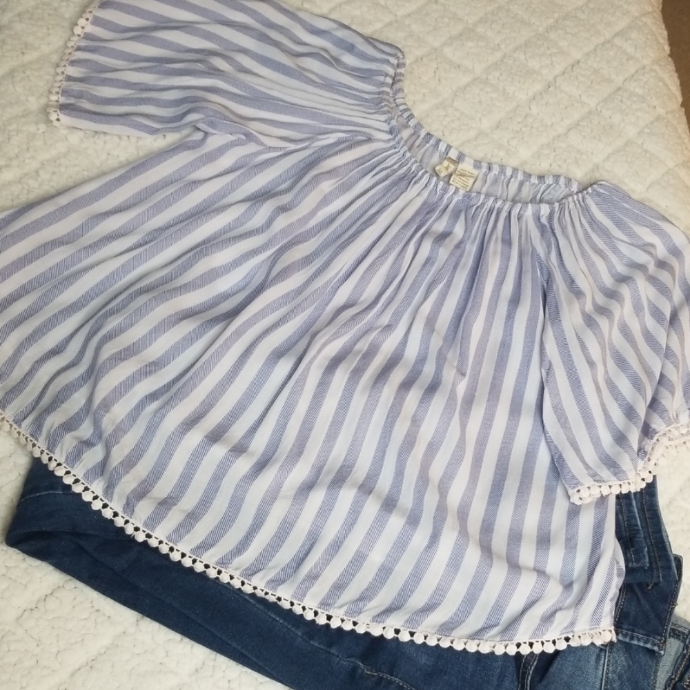 JAPNA OFF THE SHOULDER TOP